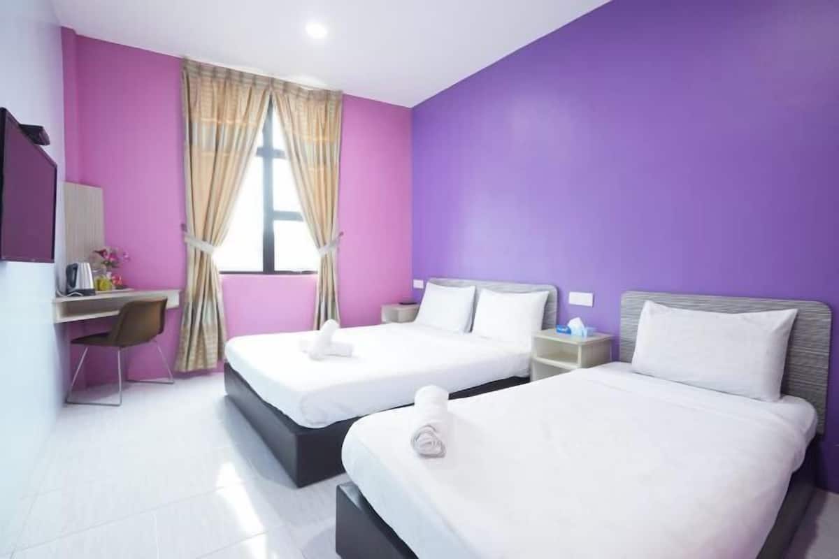 1 habitación, escritorio, wifi gratis y ropa de cama