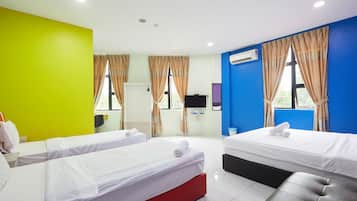 SUITE FAMILY | 1 bedroom, desk, free WiFi, bed sheets