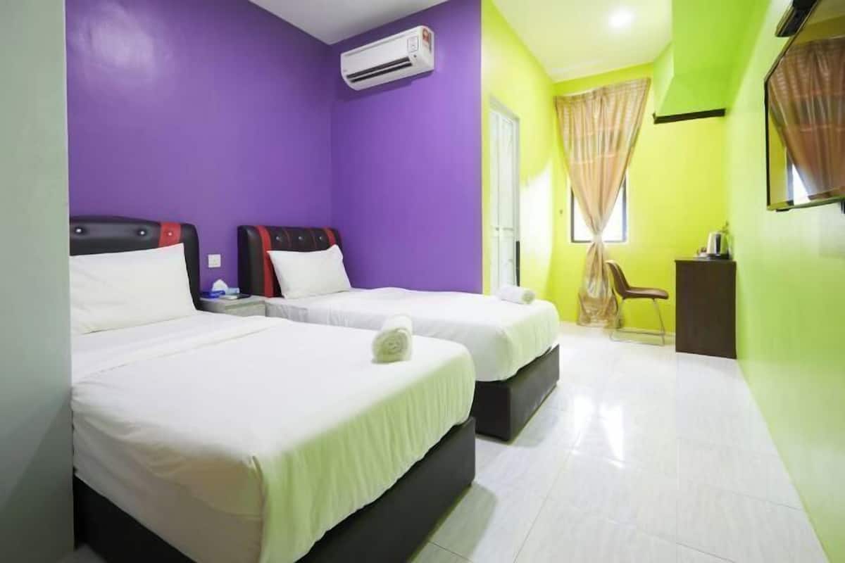 1 habitación, escritorio, wifi gratis y ropa de cama