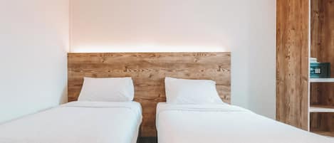 Quarto casal ou duplo luxo | 1 quarto, cofres nos quartos, escrivaninha