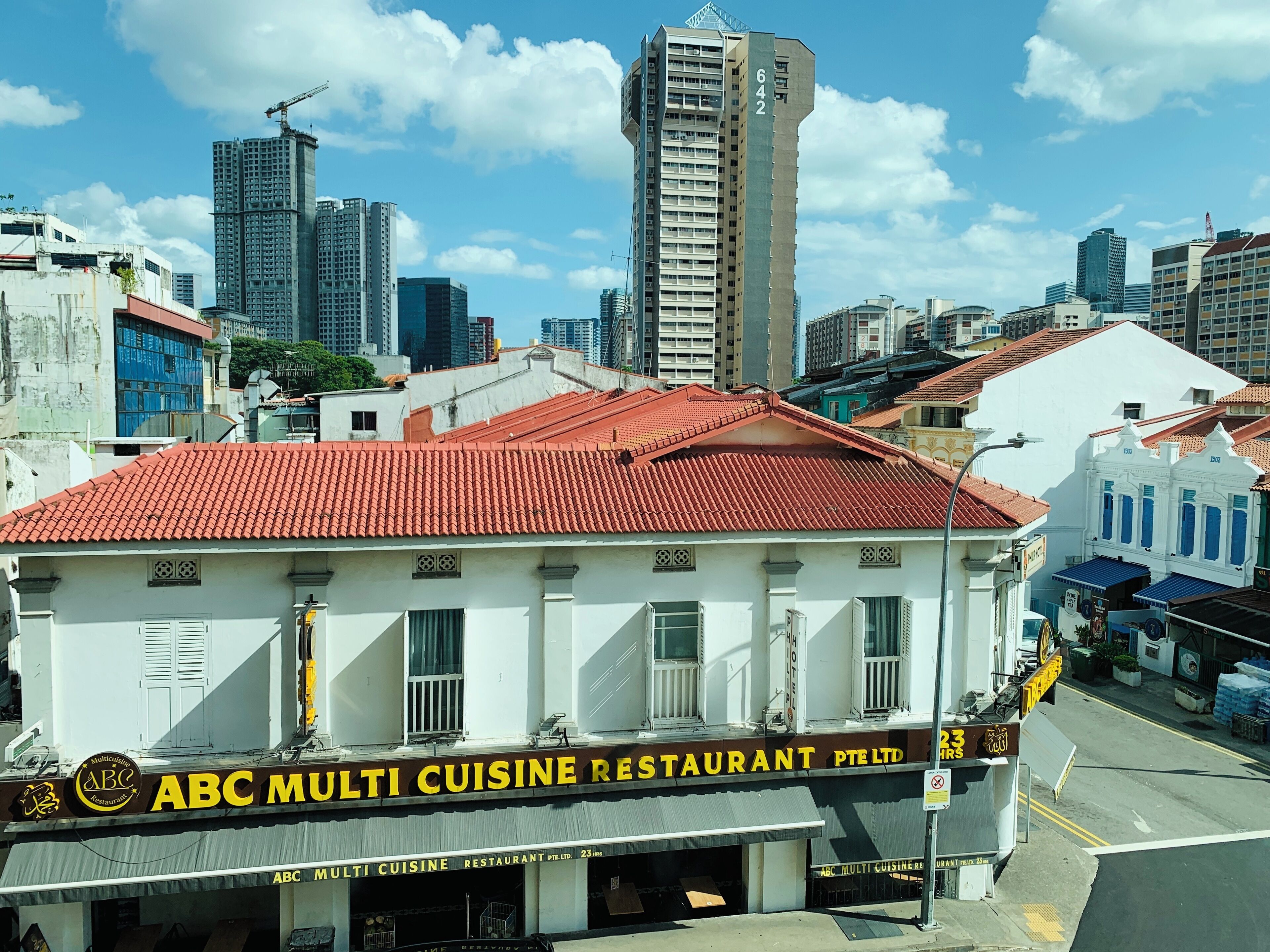 Photo - L Hotel at 51 Desker