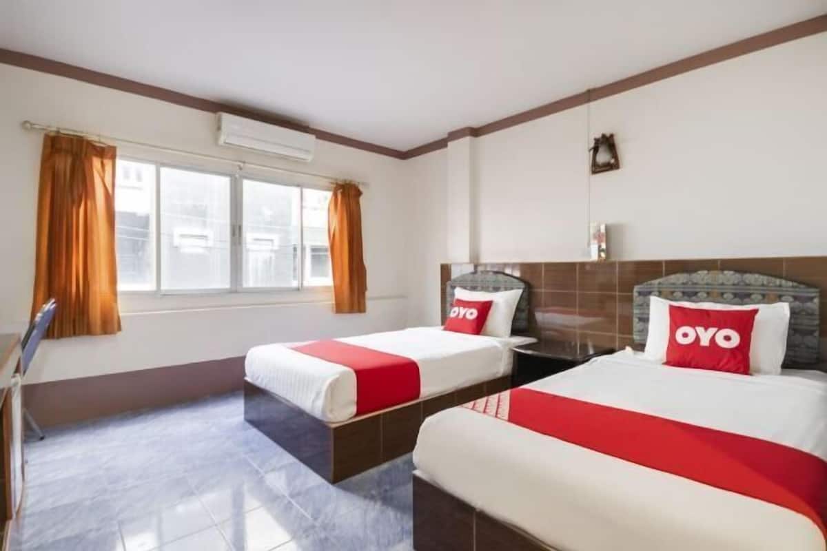Desk, rollaway beds, free WiFi, bed sheets
