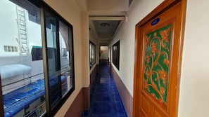 Hallway - Vech Guesthouse Patong (Patong)