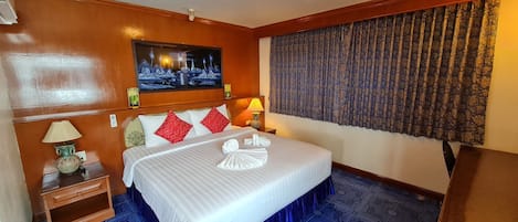 Standard Double Room | Desk, rollaway beds, free WiFi, bed sheets