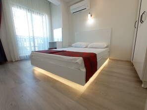 Comfort Apartment | Egyptian cotton sheets, premium bedding, desk, laptop workspace - world cities residance (Kemer)