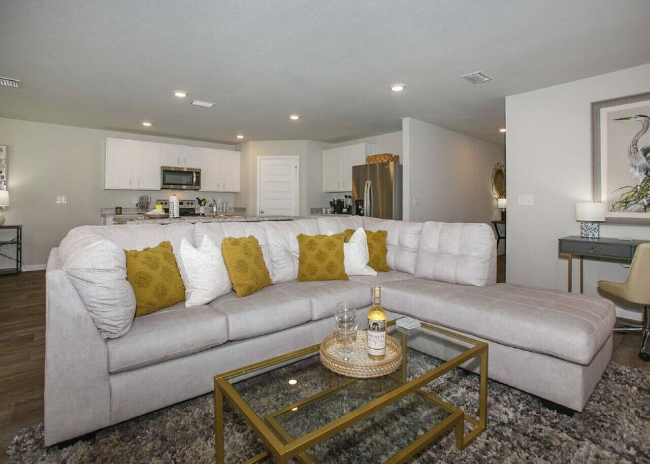Private Home, Quiet Neighborhood, Pet Friendly