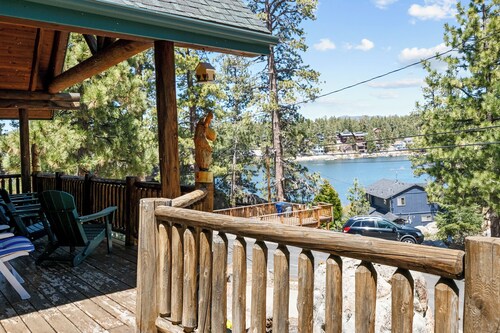 5-STAR 2,086 sq ft LOG CABIN with LAKE VIEWS & Game room. In Boulder Bay!