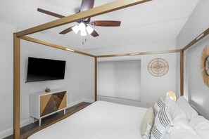 3 slaapkamers, een bureau, een strijkplank/strijkijzer, gratis wifi