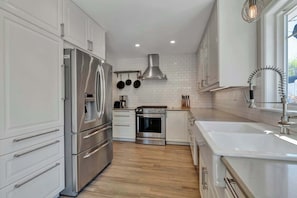 House, Multiple Beds, Patio, Garden View (Mesa Cottage) | Private kitchen