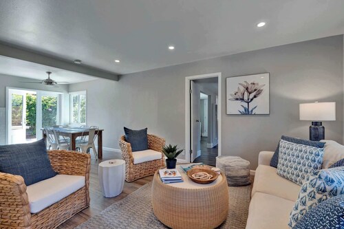 Mesa Cottage - Patio With BBQ and Firepit