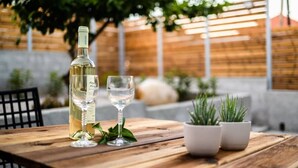 Outdoor dining - Valira Cozy Maisonette - Relaxing Vibes Getaway (Valira)