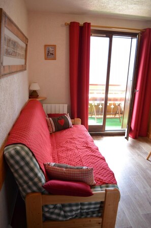 Interior - Floor -1, balcony, parking, tv, ski locker, 22m², Châtel (Châtel)