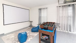Game room - Nestle Away at Poplar Way (Kissimmee)
