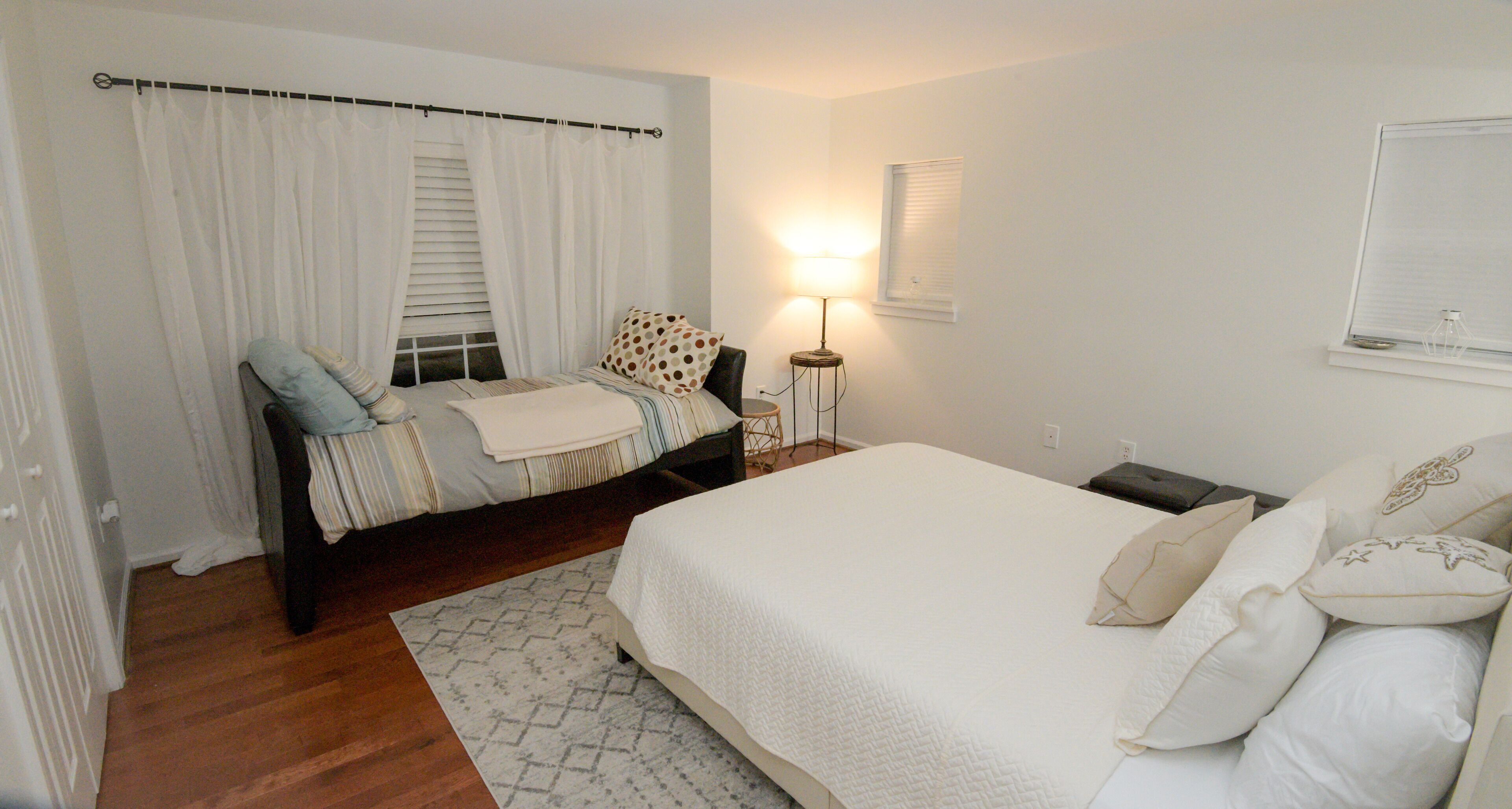 3 makuuhuonetta, ilmainen Wi-Fi, vuodevaatteet