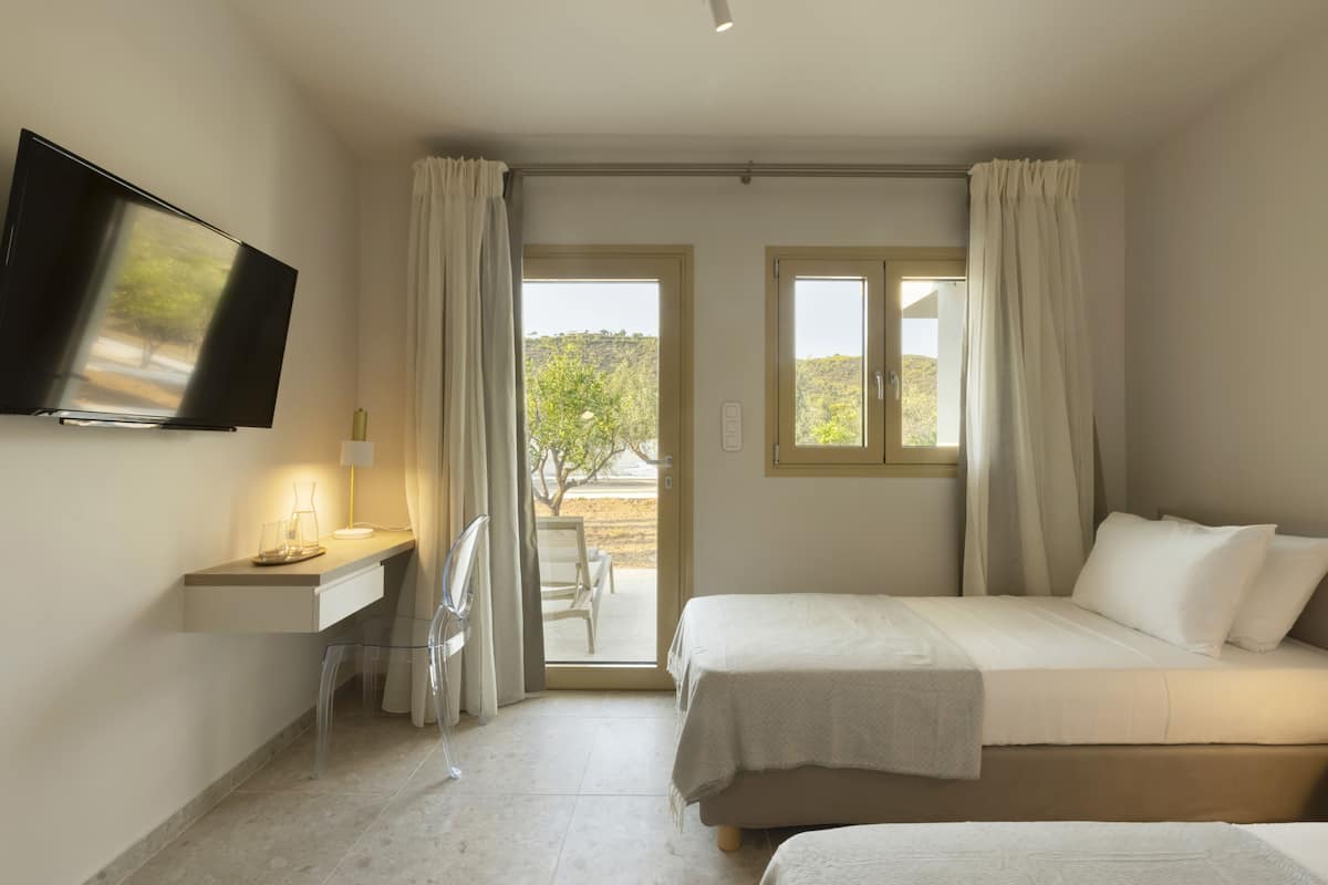 Standard Double or Twin Room, Garden View