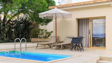 Chambre Supérieure Double ou avec lits jumeaux, piscine privée, vue mer