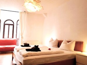 2 bedrooms, iron/ironing board, WiFi, bed sheets