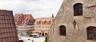 3 Zimmer Apartment am Rathaus mit Erker - Direkt im Zentrum