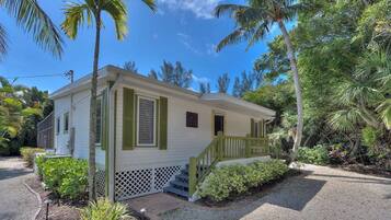 House (Coconut Palms) | Exterior
