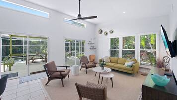 House (Coconut Palms) | Exterior