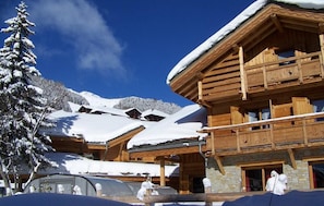 Exterior - Chalet, wifi, 50m from resort center, swimming pool, sauna, terrace, fireplace or stove, parking (Les Deux Alpes)