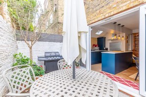 Basic-Apartment, 1 King-Bett und Schlafsofa | Außenbereich