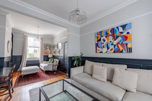 Basic House, Multiple Beds | Living room