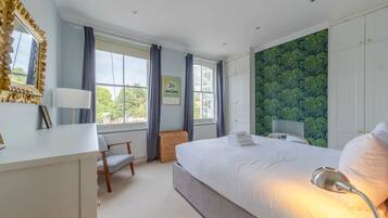 Basic House, Multiple Beds | 2 bedrooms, bed sheets