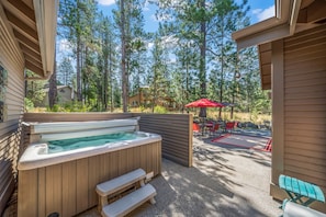Baignoire à remous extérieure