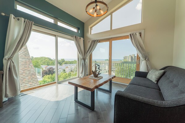 Smart TV, fireplace, printers