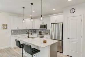 Fridge, microwave, oven, stovetop -  Water Front Sunny Relaxing  Vacation Home 3bds, 2 bath,  close to gulf beaches  (Rotonda West)