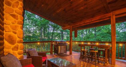 Fern Ridge Cabin - Hot Tub - 60 Acres with Trails!