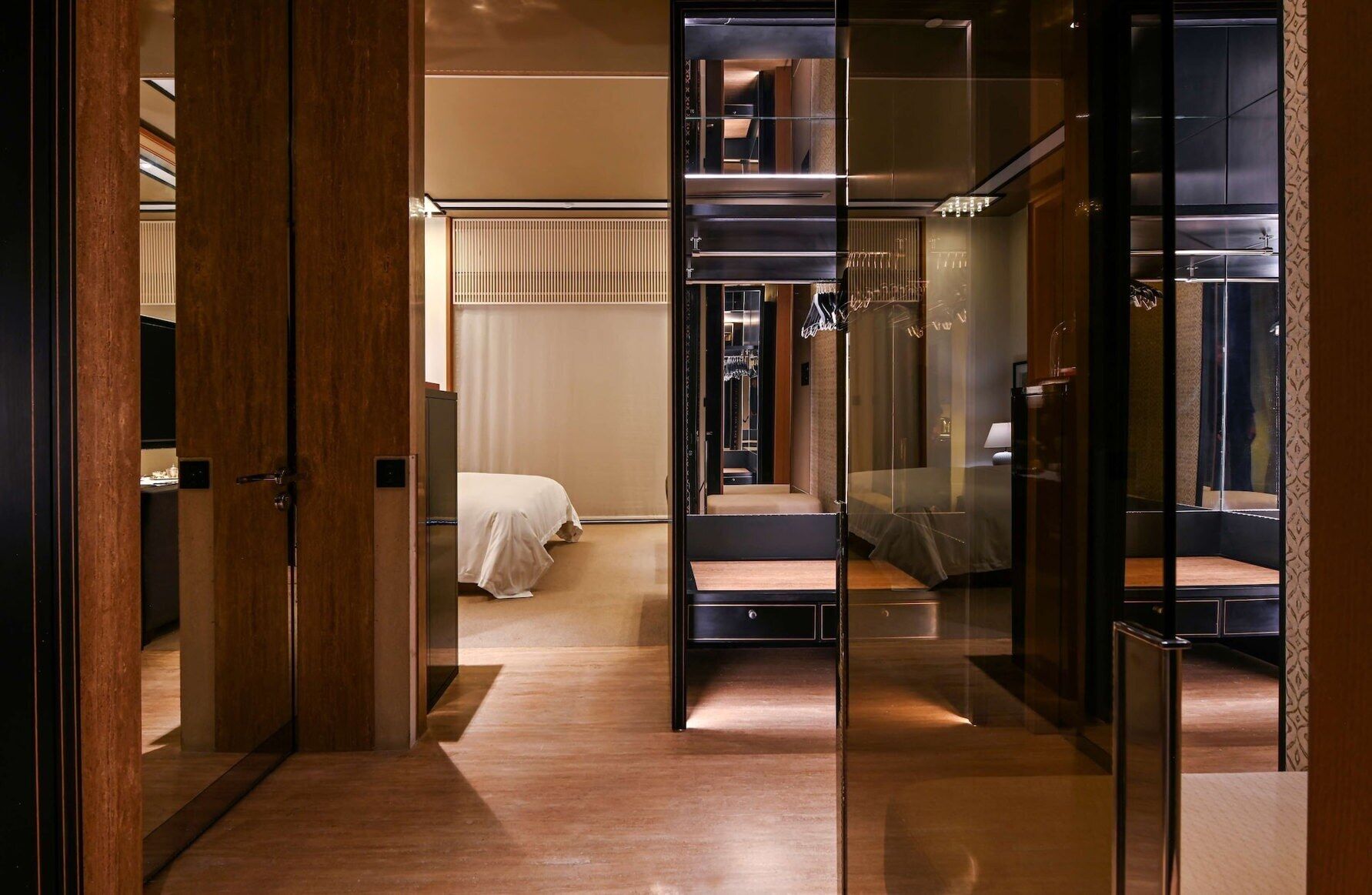 Ropa de cama de alta calidad y minibar 