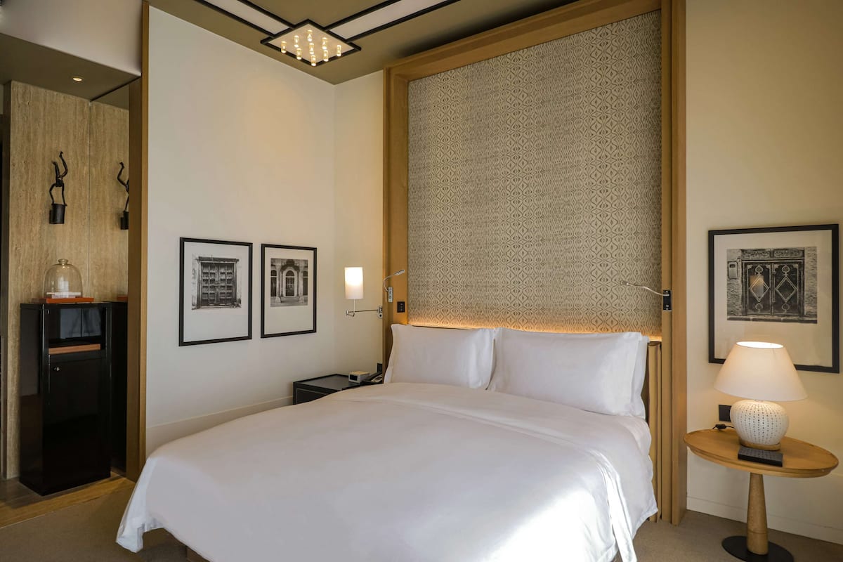 1 Schlafzimmer, hochwertige Bettwaren, Daunenbettdecken, Minibar