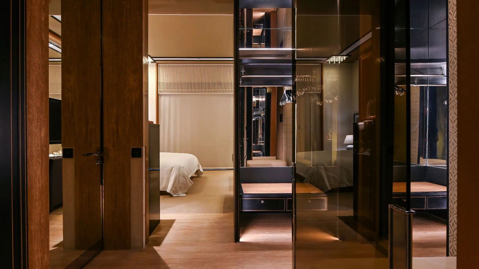 Ropa de cama de alta calidad y minibar 