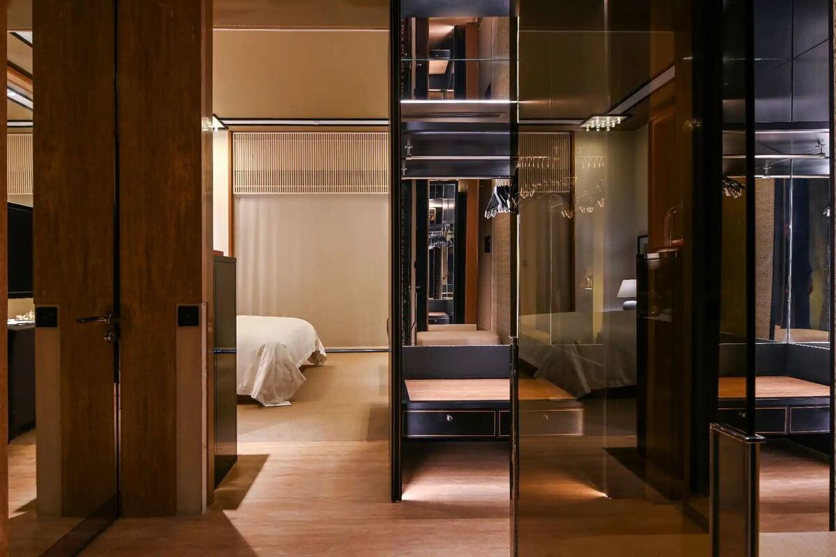 Premium bedding, minibar, in-room safe, free WiFi