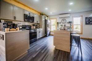 Fridge, microwave, oven, dishwasher