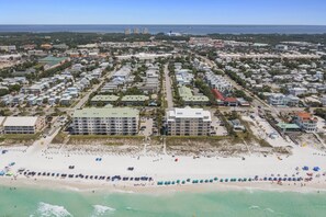 In Strandnähe, Liegestühle