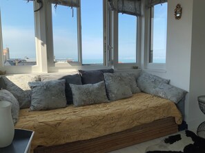 4 bedrooms, iron/ironing board, travel crib, free WiFi