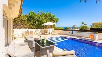 Villa | 3 bedrooms, WiFi