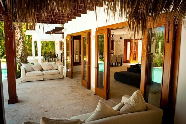 4 多间卧室、高速上网