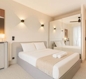 1 soverom, strykejern/-brett, wi-fi og sengetøy