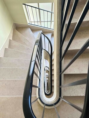 Interior - Stunning apartment with balcony & lift (Paris)