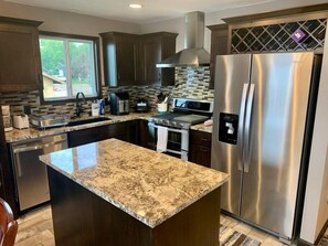 Fridge, microwave, oven, stovetop - Beautiful year round lake home!  Sleeps 8 comfortably! (Lake View Township)
