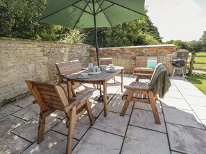 Cottage | Outdoor dining