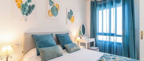 2 bedrooms, in-room safe, iron/ironing board, free WiFi