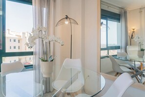 تناول الطعام