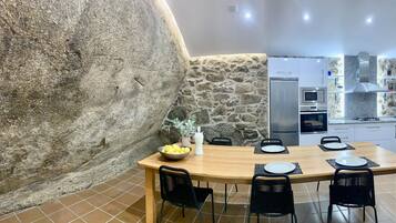 Réfrigérateur, micro-ondes, four, lave-vaisselle