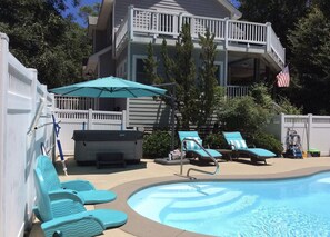 Outdoor pool - Southern Shores Resort Home (Southern Shores)