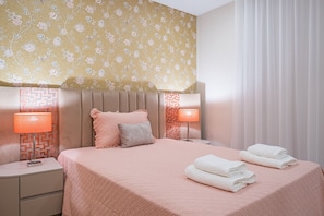 1 bedroom, iron/ironing board, travel cot, free WiFi - Urban Paradise III by Madeira Sun Travel (Funchal)